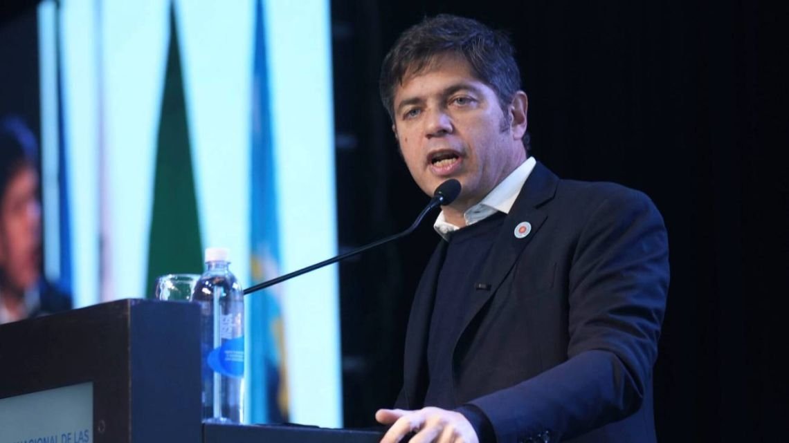 Kicillof acusó a Milei de “extorsionar” a las provincias para conseguir apoyo político