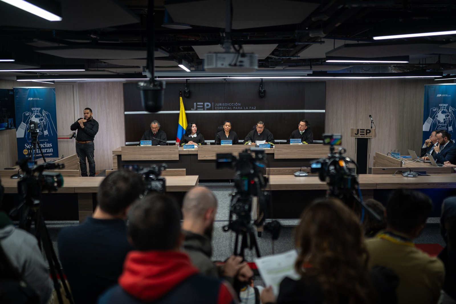 Sesión de sentencia de las FARC-EP en las instalaciones de la JEP en Bogotá (Colombia), el 16 de agosto del 2025.