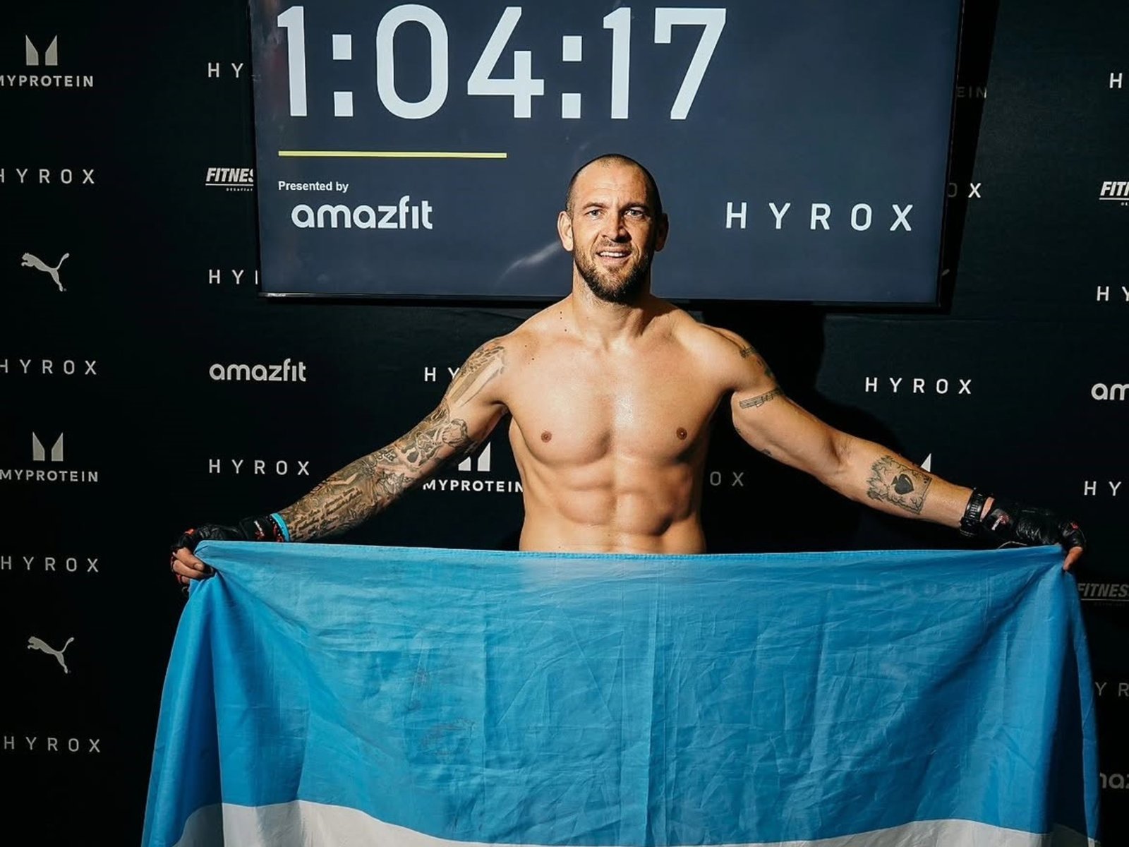 La nueva vida del ex Racing que se instaló en el Mediterráneo, es dueño de uno de los restaurantes preferidos de Scaloni y cambió el fútbol por un deporte de alta resistencia