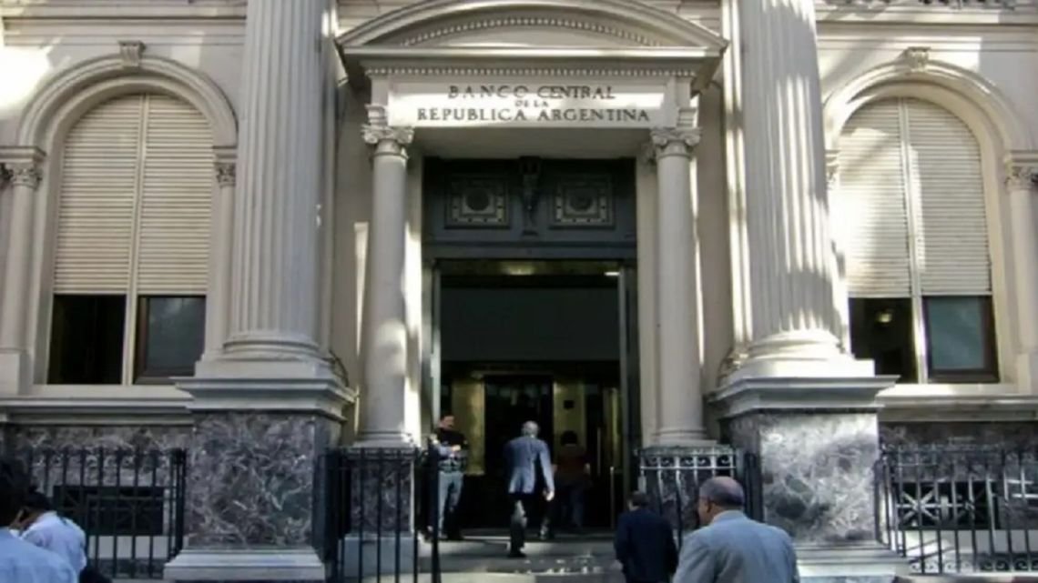 Mientras se debate la morosidad, el Banco Central publicó recomendaciones para tomar préstamos personales