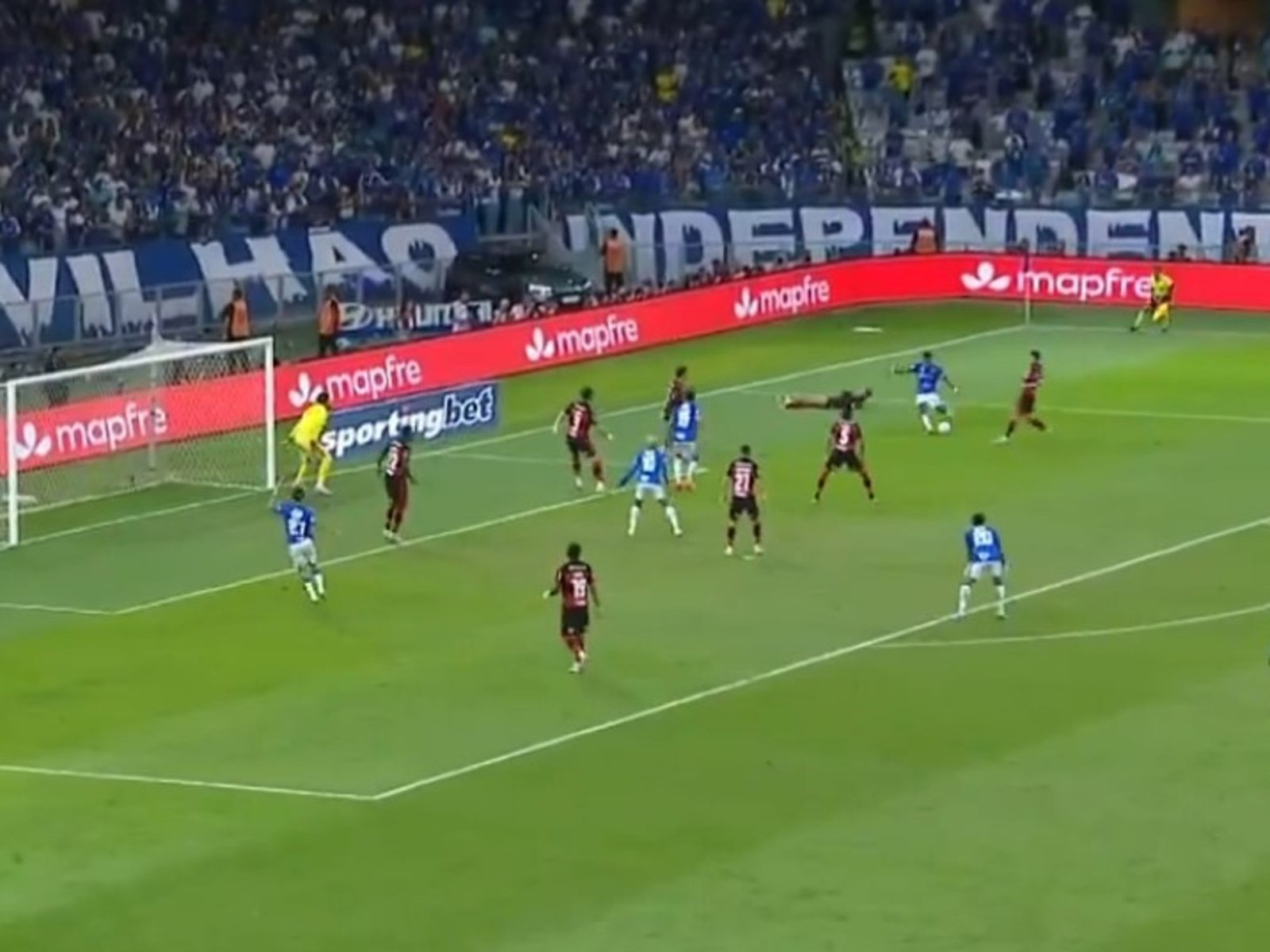 Para cerrar el estadio: el espectacular golazo en Cruzeiro vs Flamengo por la Copa Libertadores :: Olé
