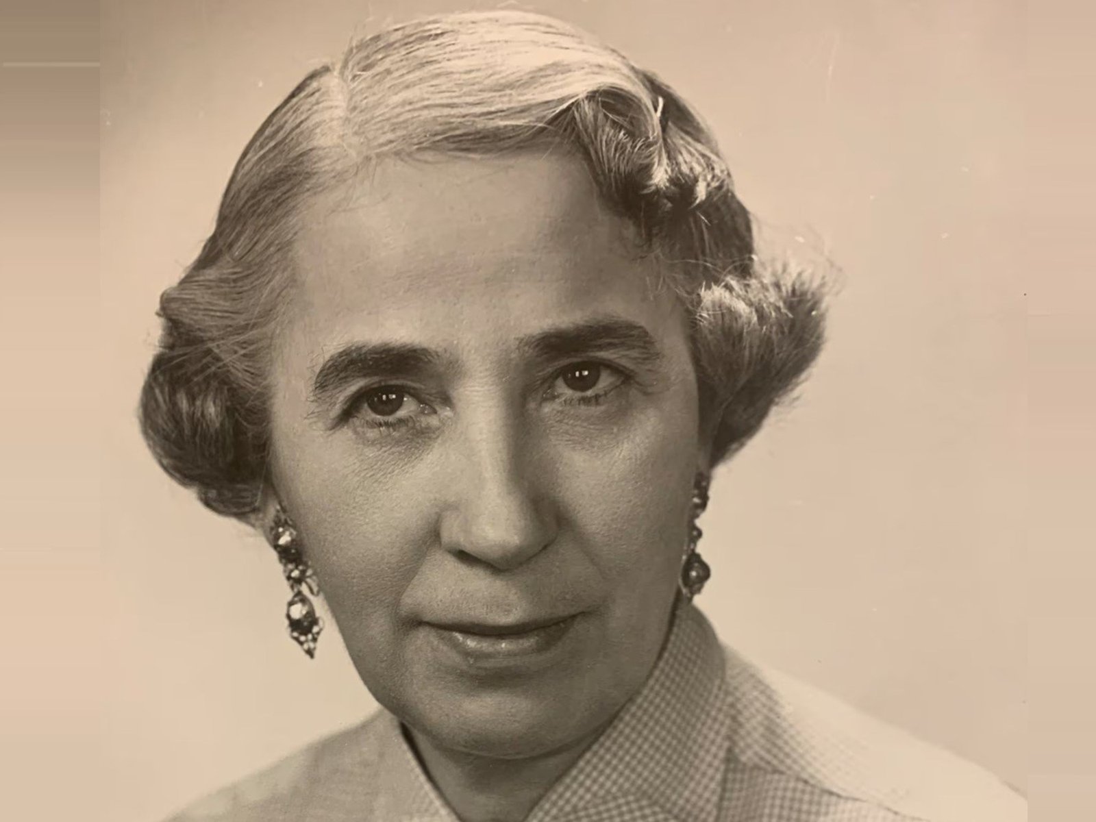 Quién fue Ernestina González, la española que desafió al franquismo desde Nueva York