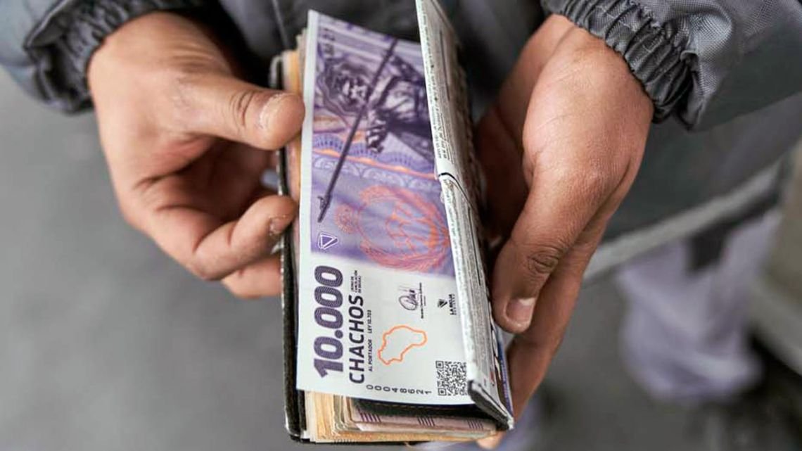 Quintela relanzó los "Chachos" para mover el consumo en La Rioja: quiénes los recibirán