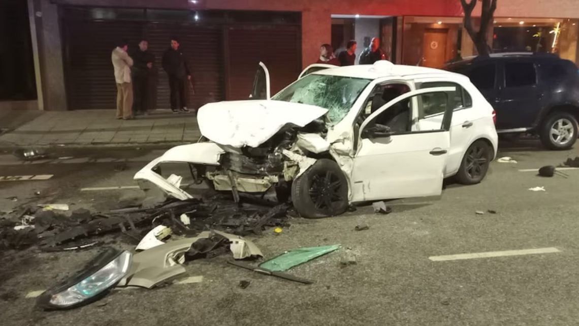 Tres heridos tras un fuerte choque en Coghlan