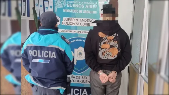 Un chubutense fue detenido en Quequén mientras viajaba armado con una pistola 9 mm cargada y marihuana