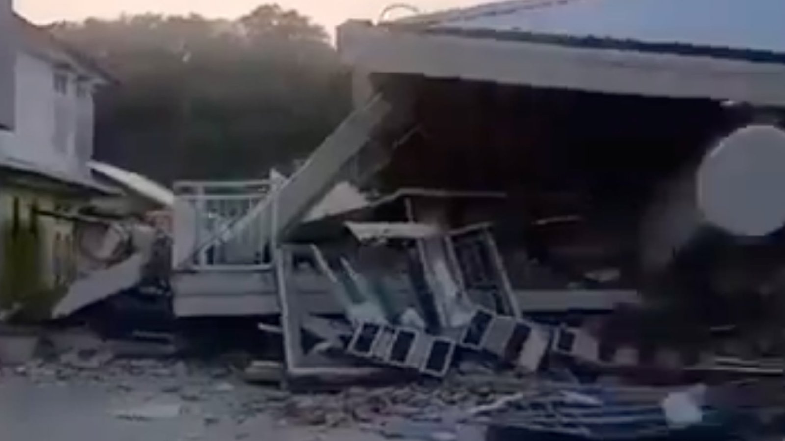 Un terremoto de 7,7 de magnitud sacude la costa de Indonesia