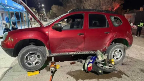 Violenta colisión en Playa Unión dejó dos motociclistas heridos
