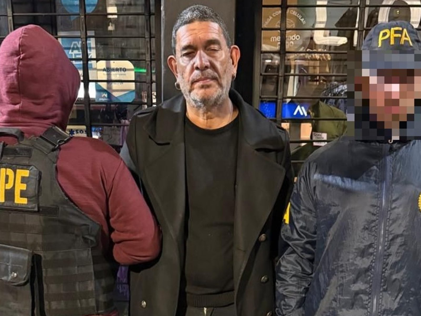 hacía de nexo entre su cliente, sicarios y traficantes de cocaína