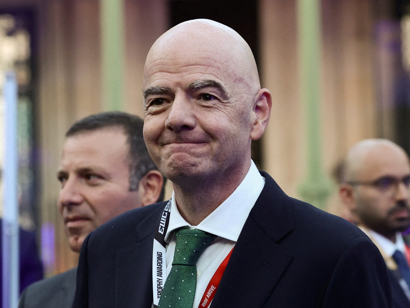 la UEFA denunciará al presidente de la FIFA ante la Justicia por presunta gestión desleal
