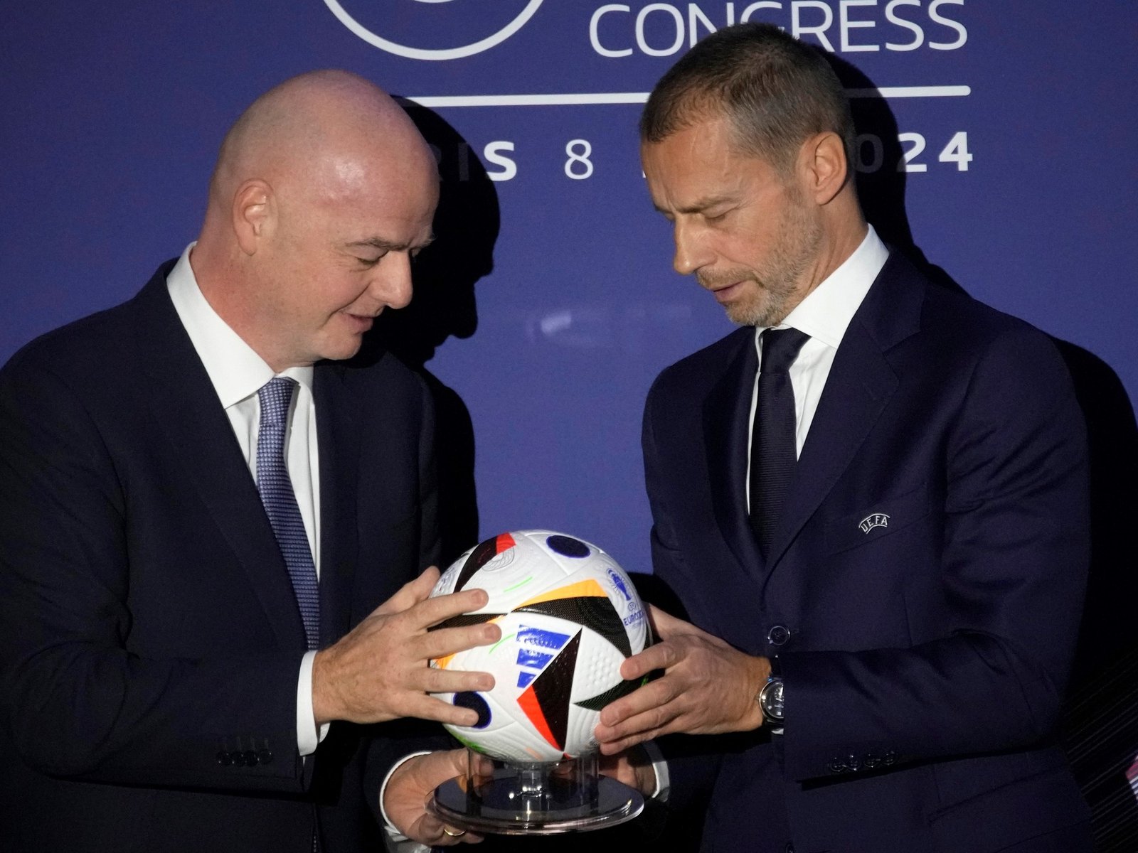 quiénes desafían a Infantino y qué debe pasar para que haya un cambio de mando en el fútbol mundial