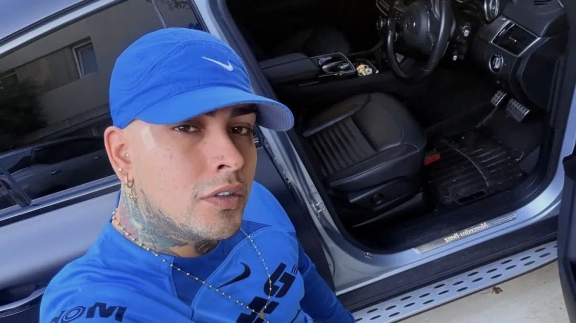 Así detuvieron a «Callejero Fino»: el cantante será indagado por tenencia de un arma ilegal