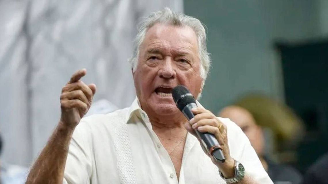 Barrionuevo apuntó contra Cristina, Massa y Macri, contó por qué apoyó a Milei y afirmó: "El kirchnerismo no existe"