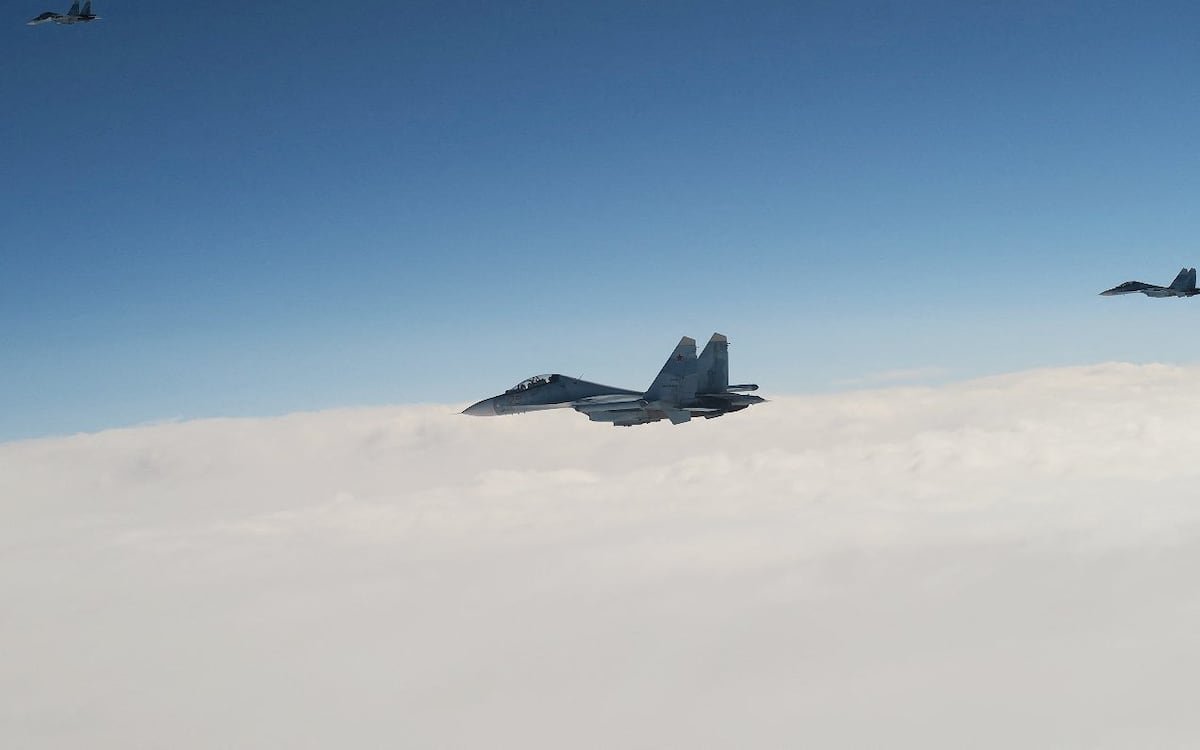 Cazas de Finlandia y Suecia interceptan un escuadrón de aviones rusos en el Báltico | Internacional