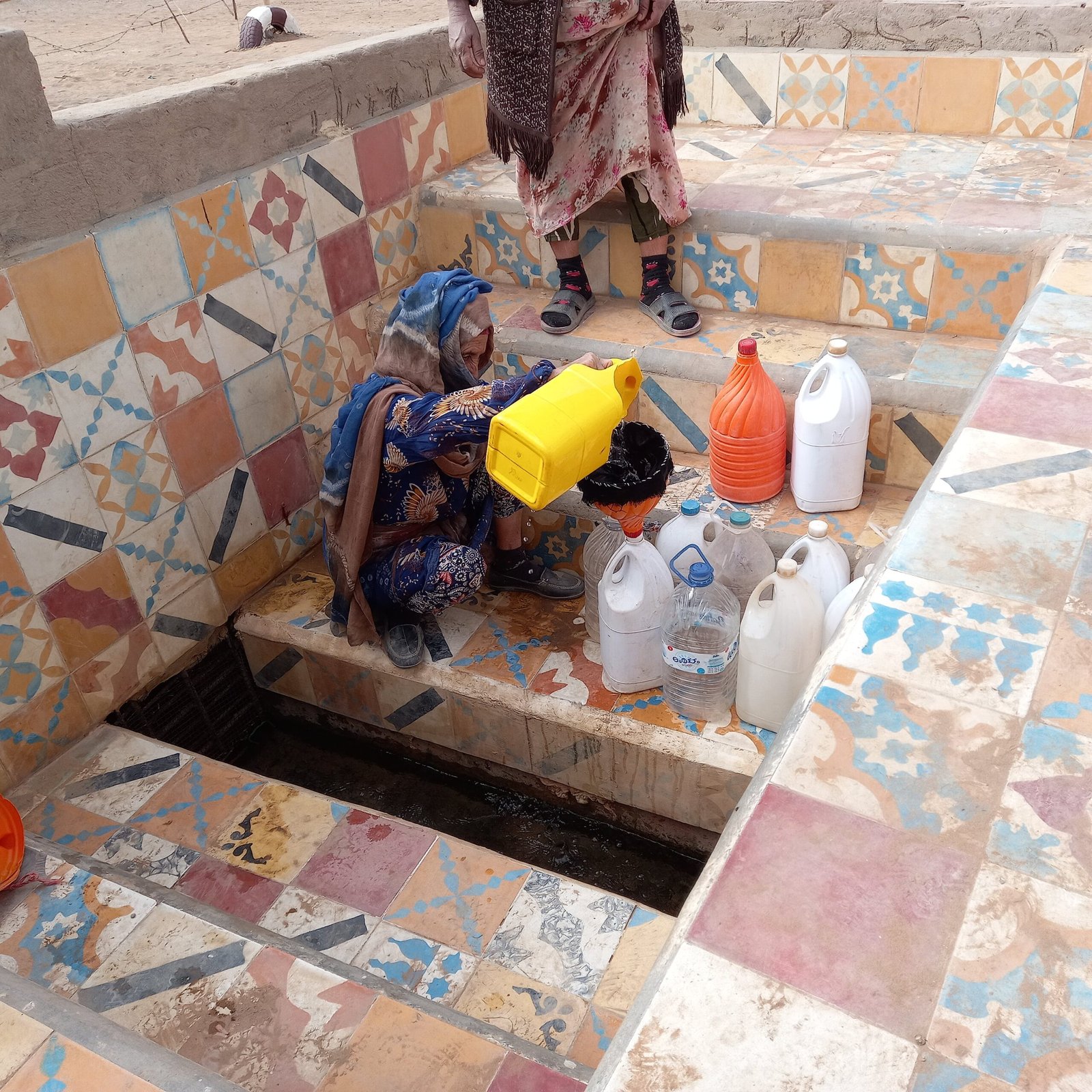 Cuando falta el agua: género, migración e inmovilidad climática en Marruecos y Senegal