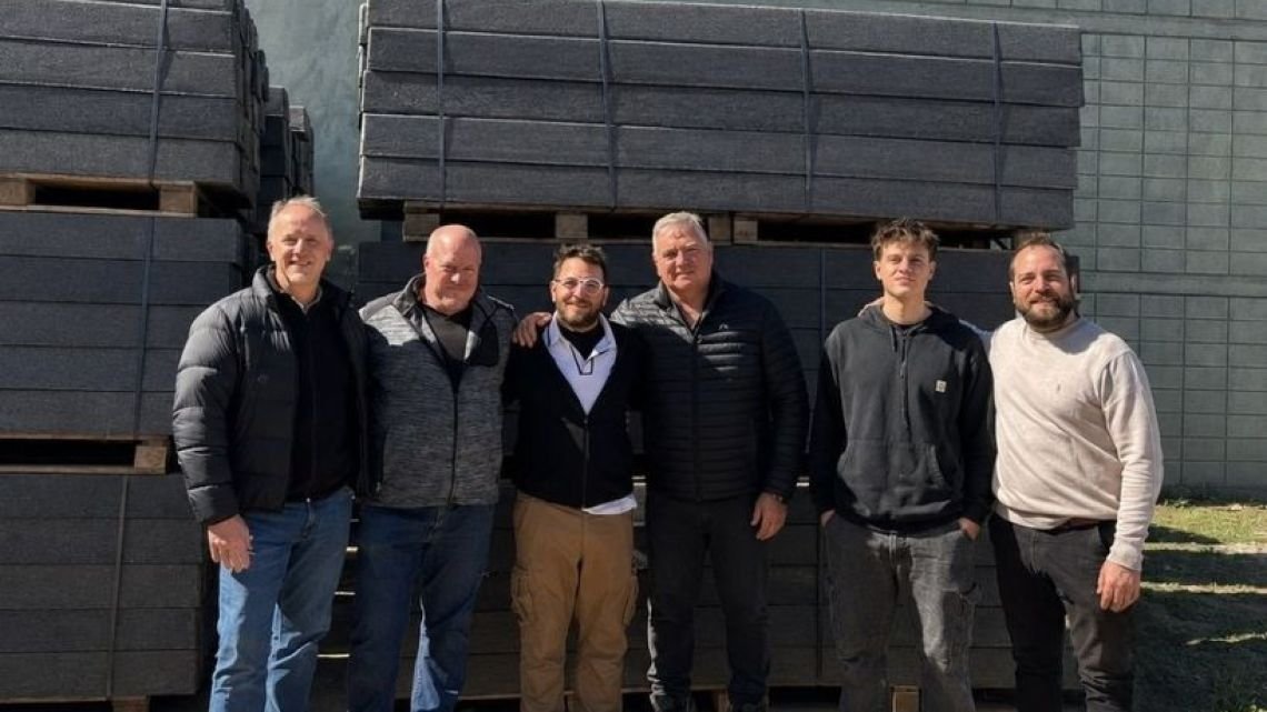 De Córdoba a Chile: la empresa que fabrica durmientes con plástico reciclado concretó su primera exportación