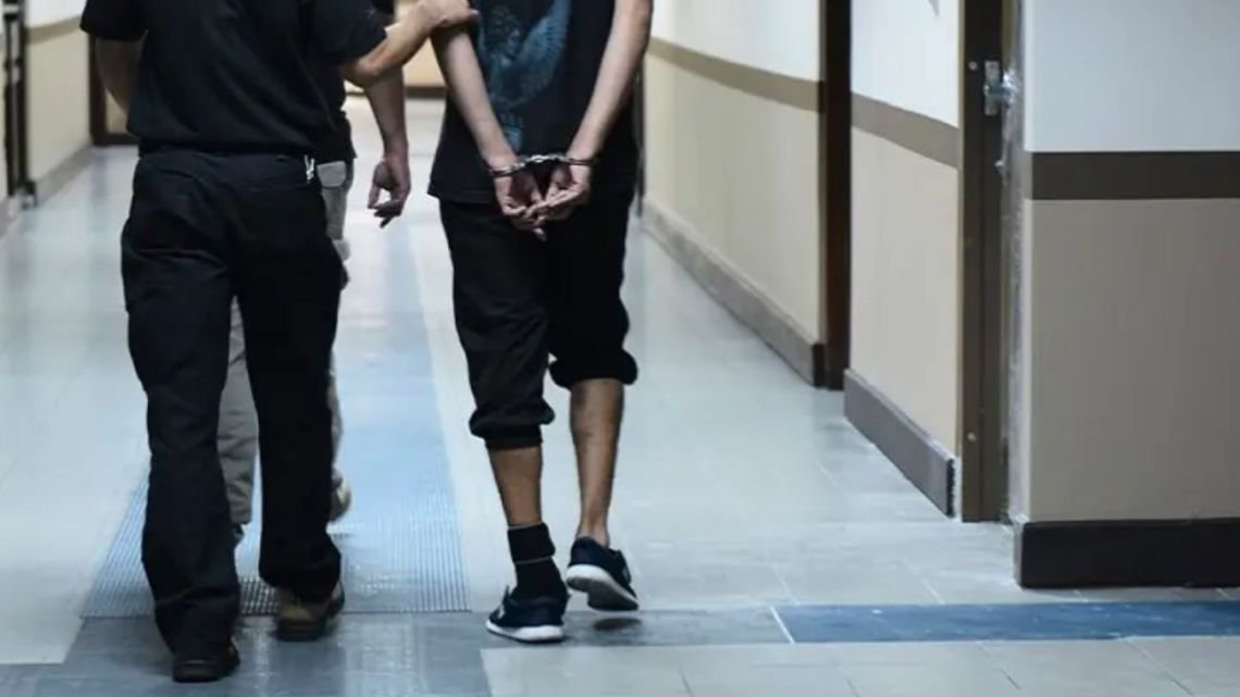 El Gobierno reglamentó, por decreto, el Régimen Penal Juvenil: qué pasará con los adolescentes acusados de delinquir y sus supervisores