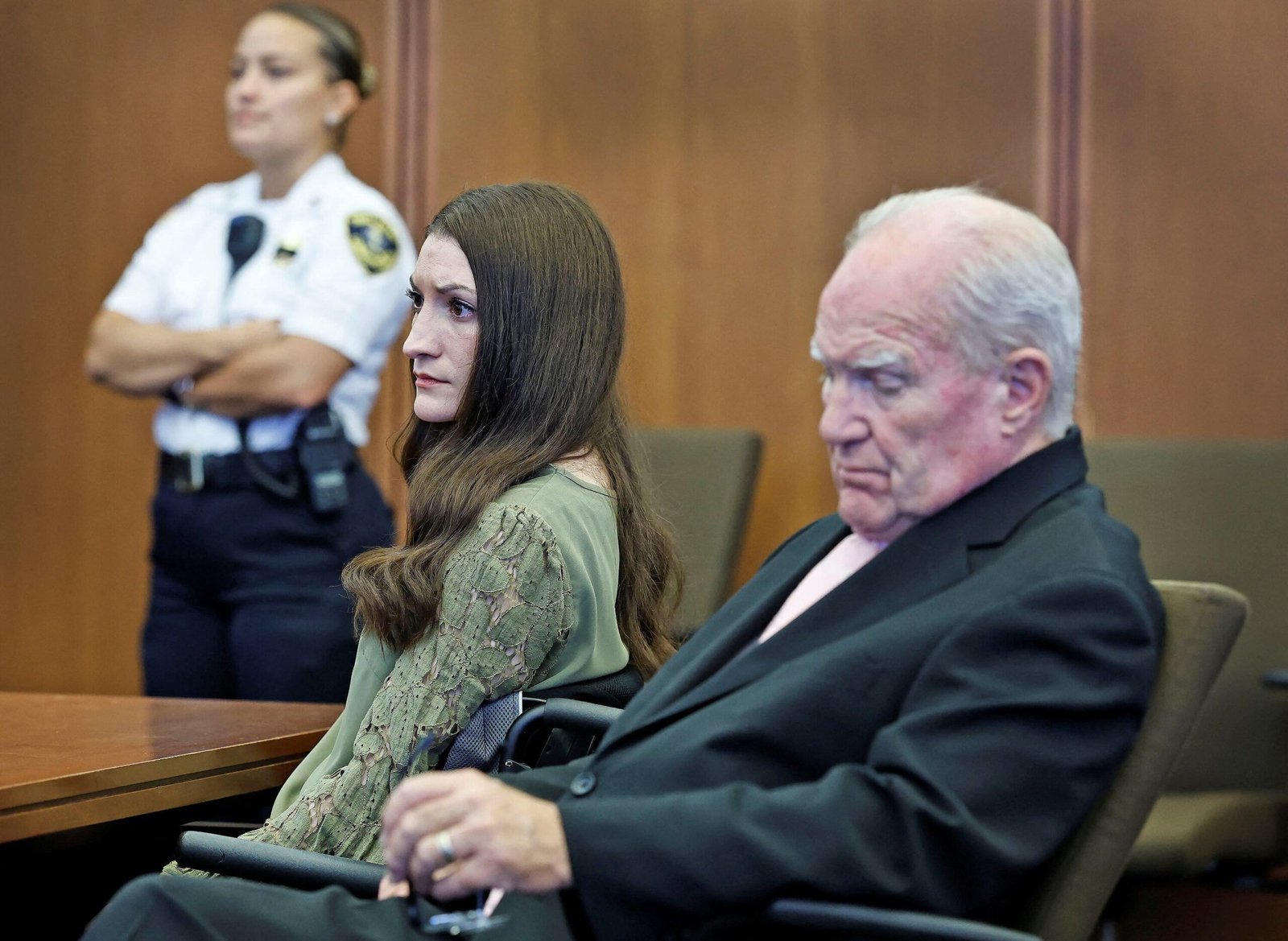El abogado de Lindsay Clancy pide a Trump un indulto tras el juicio nulo