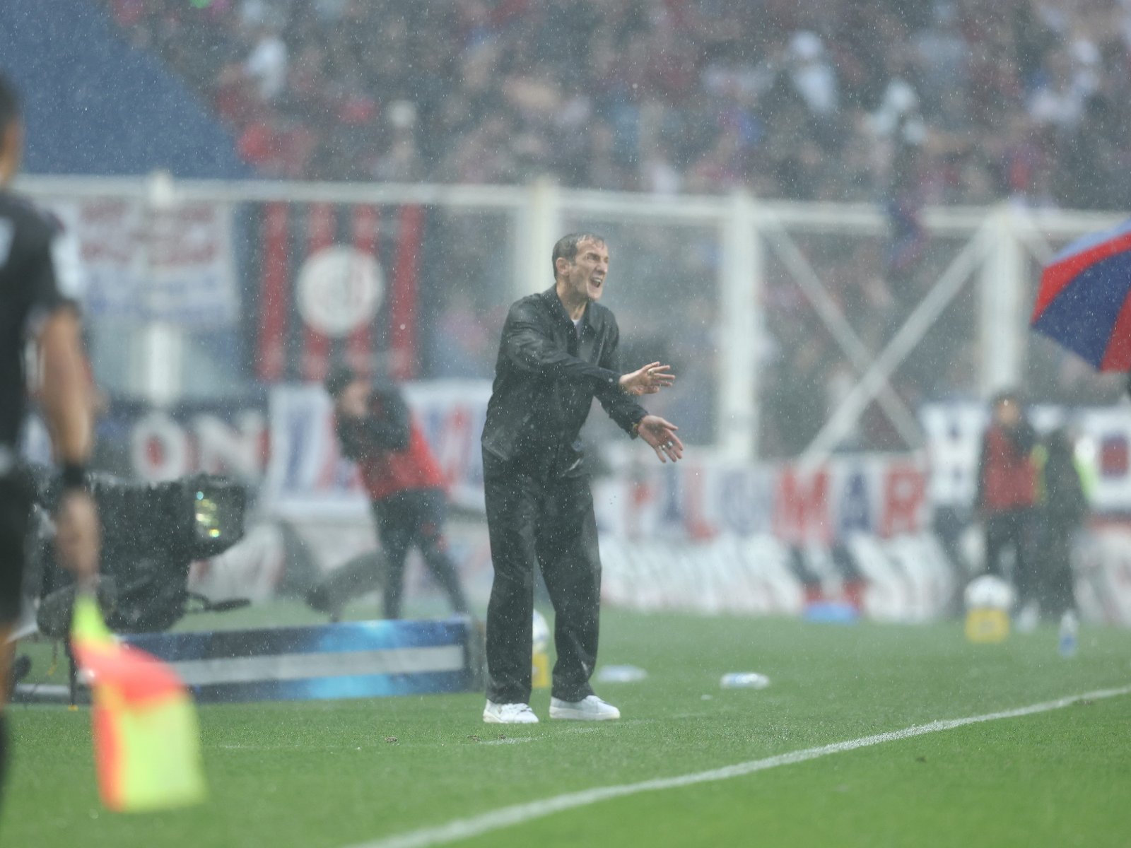 «El hincha se identifica con el equipo, pero todavía no ganamos nada»