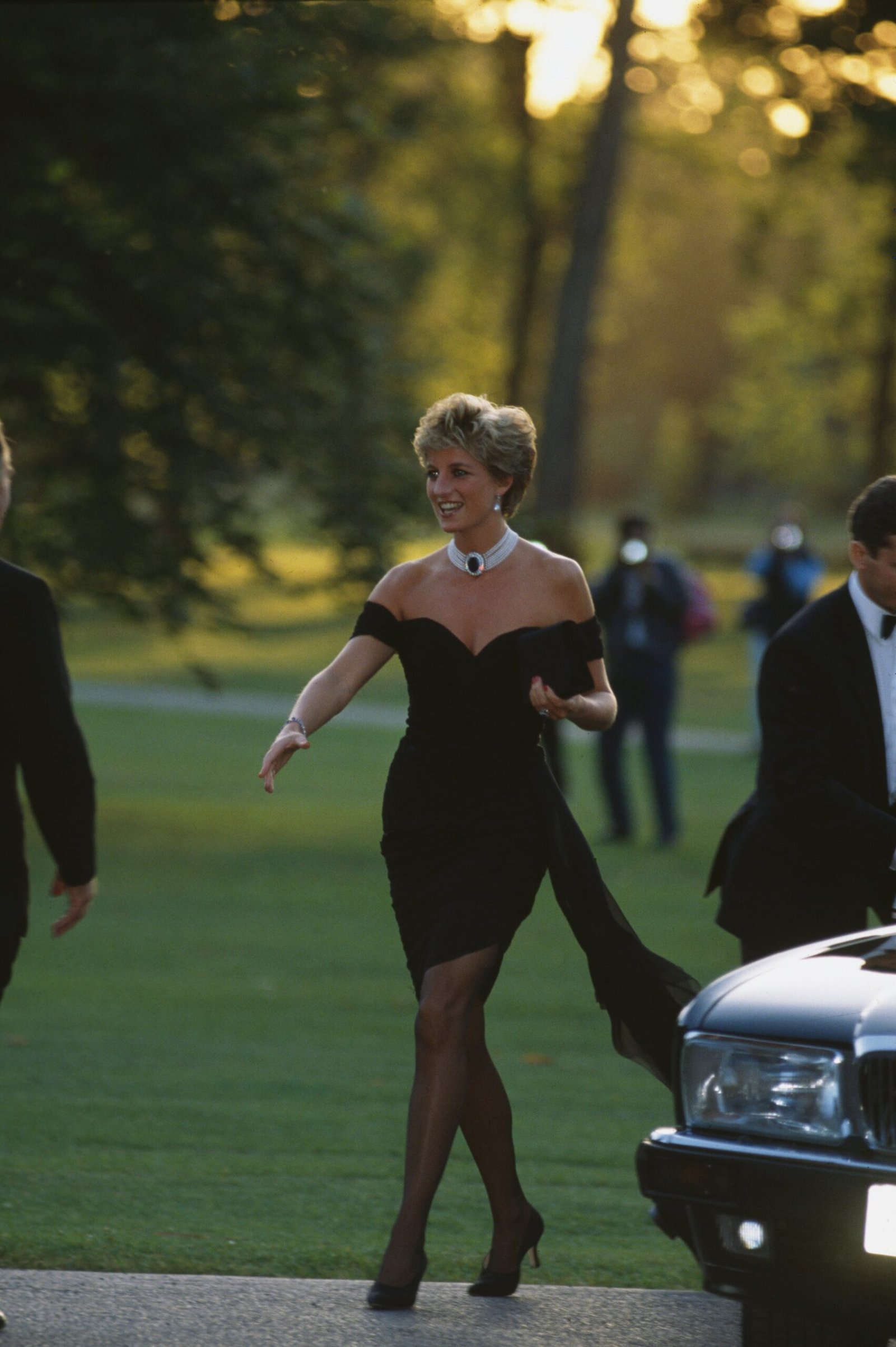 El mítico vestido de la venganza de la princesa Diana saldrá a subasta por primera vez en casi 30 años