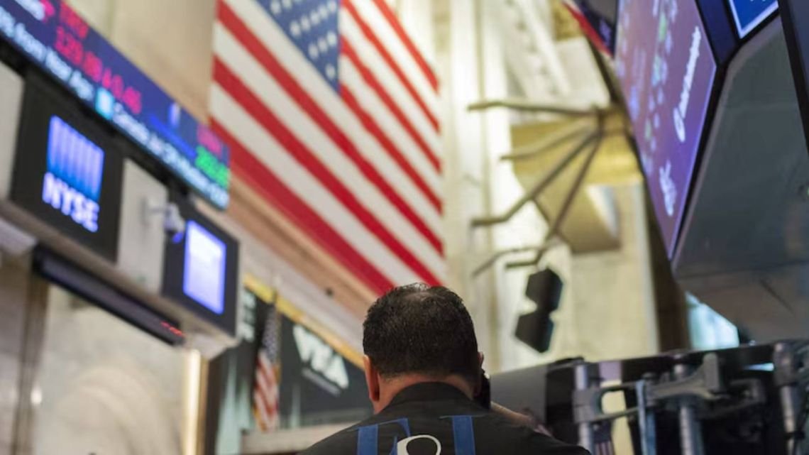 El riesgo país se disparó a más de 620 puntos y no encuentra techo por la incertidumbre conómica