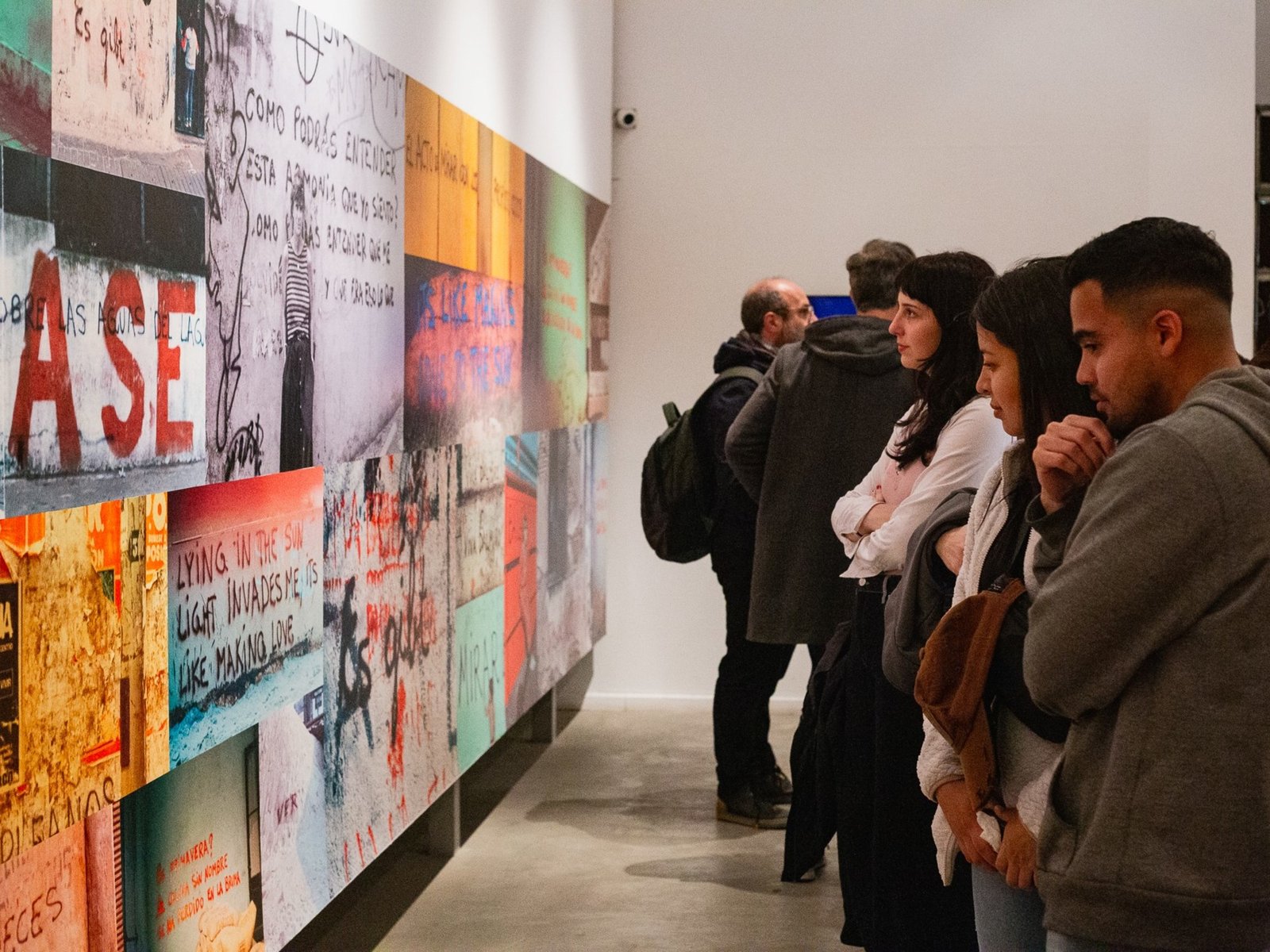 El universo de Narcisa Hirsch deslumbra en el Museo de Arte Contemporáneo de Rosario