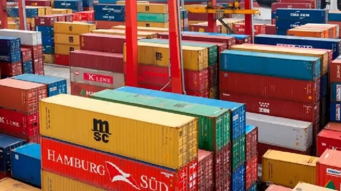 En RDEco analizaron cómo enfrentar el avance manufacturero de China