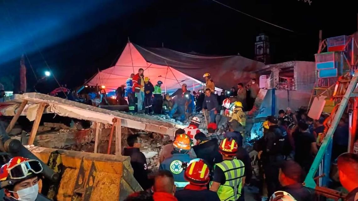 En un pueblo mexicano eran las fiestas patronales: tenían pirotecnia en la iglesia, estalló e hizo un desastre