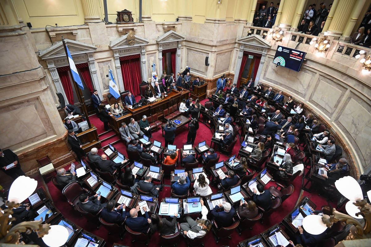 Fallos judiciales complican la aplicación de la ley que redujo a 14 años la edad de punibilidad en Argentina