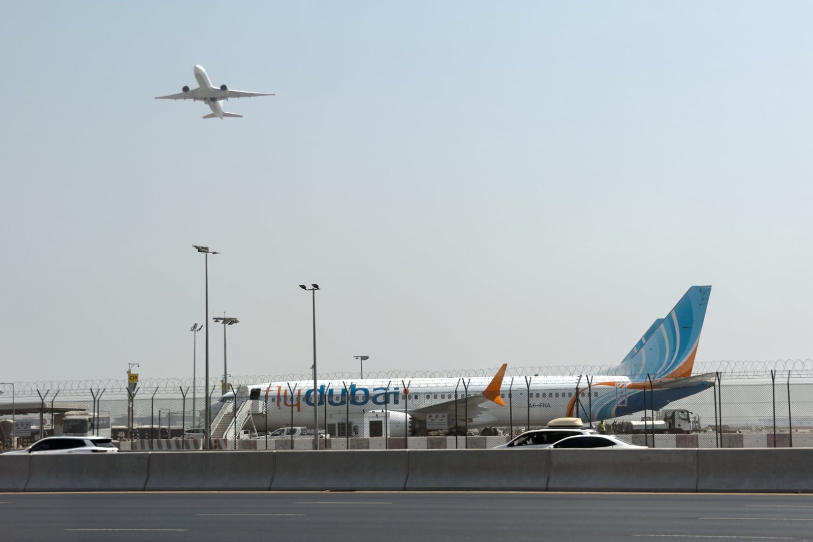 Israel afirma que un piloto trató de tomar el control de un avión a Tel Aviv para estrellarlo en un “intento de atentado yihadista”
