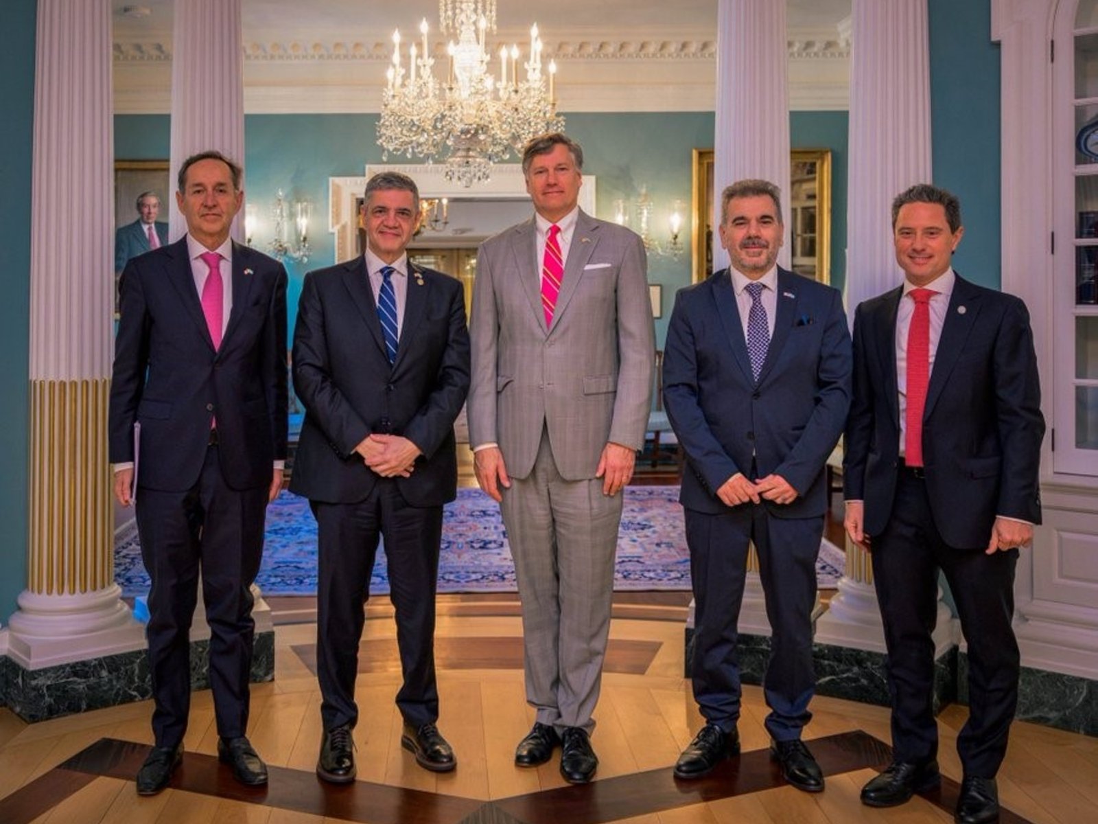 Jorge Macri se reunió con Christopher Landau en Washington