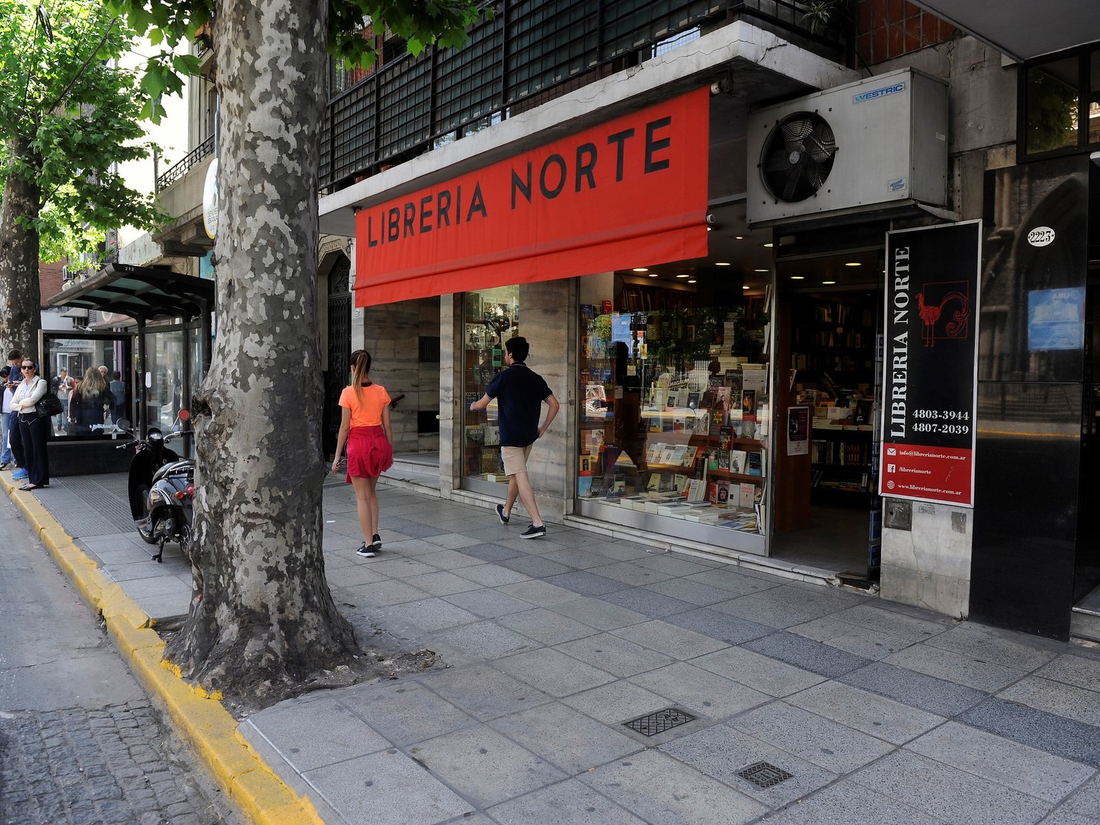 La heroica resistencia de los libreros para sortear la censura de la Dictadura