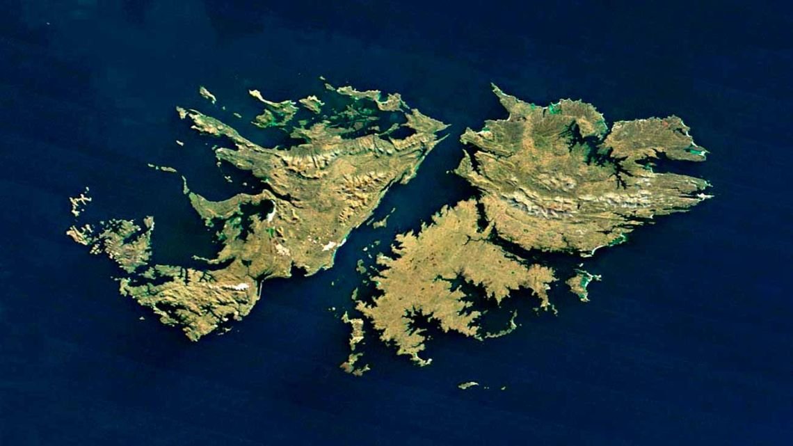 "Las Islas Malvinas seguirán siendo británicas", declaró un funcionario inglés, tras el polémico anuncio de Trump sobre este tema