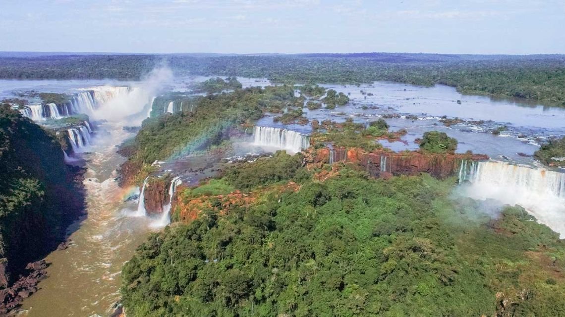 Parque Nacional Iguazú abierto todo el año: aclararon confusión con Brasil tras crecida