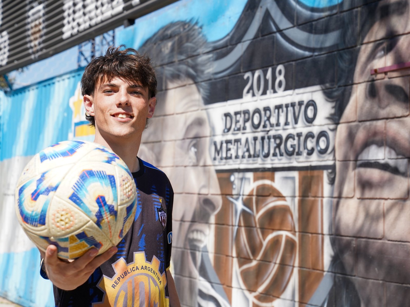 Quién es Jerónimo Higuaín, el “Pipita” del Ascenso que es goleador del Promocional Amateur, trabaja en el negocio familiar y va a la facultad