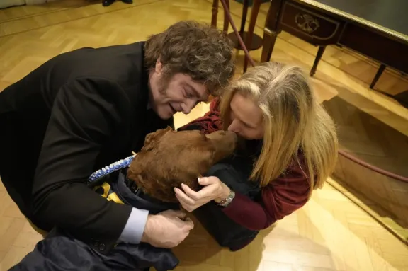 Reconocimiento en Casa Rosada a Hela, la can de la PFA que participó en operativos clave