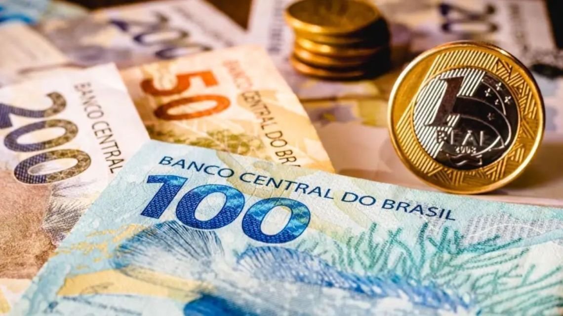Se enfría la economía de Brasil mientras Lula se mantiene en carrera por un cuarto mandato