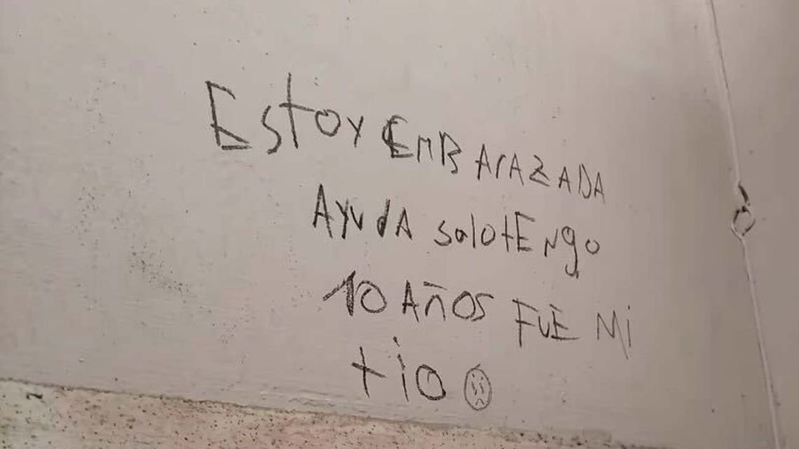 Una pintada en una escuela de Rawson activó una investigación por el presunto abuso de una niña de 10 años
