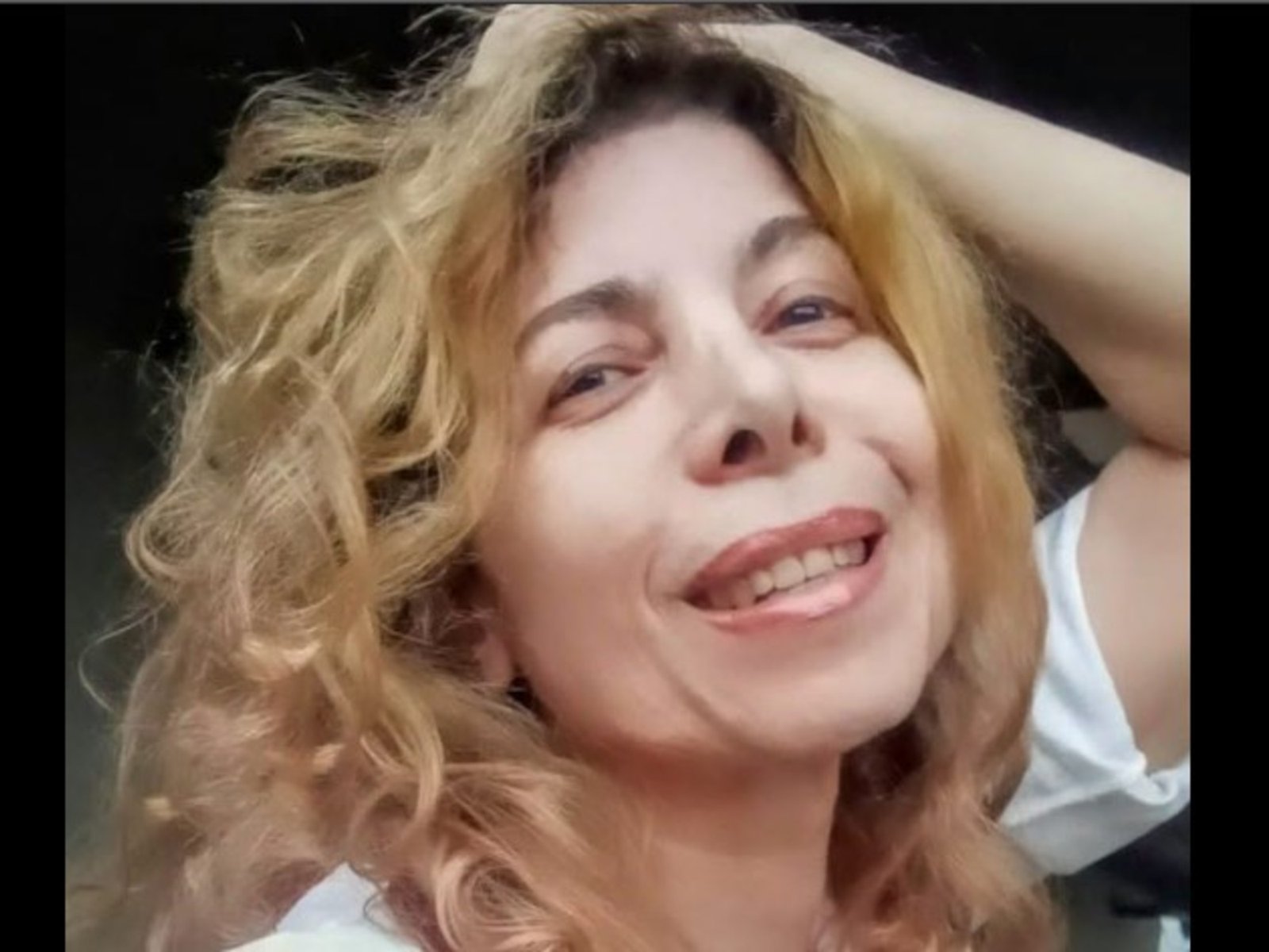 condenan a perpetua a una exprofesora de modelos por matar a hachazos al hombre que cuidaba para quedarse con su casa