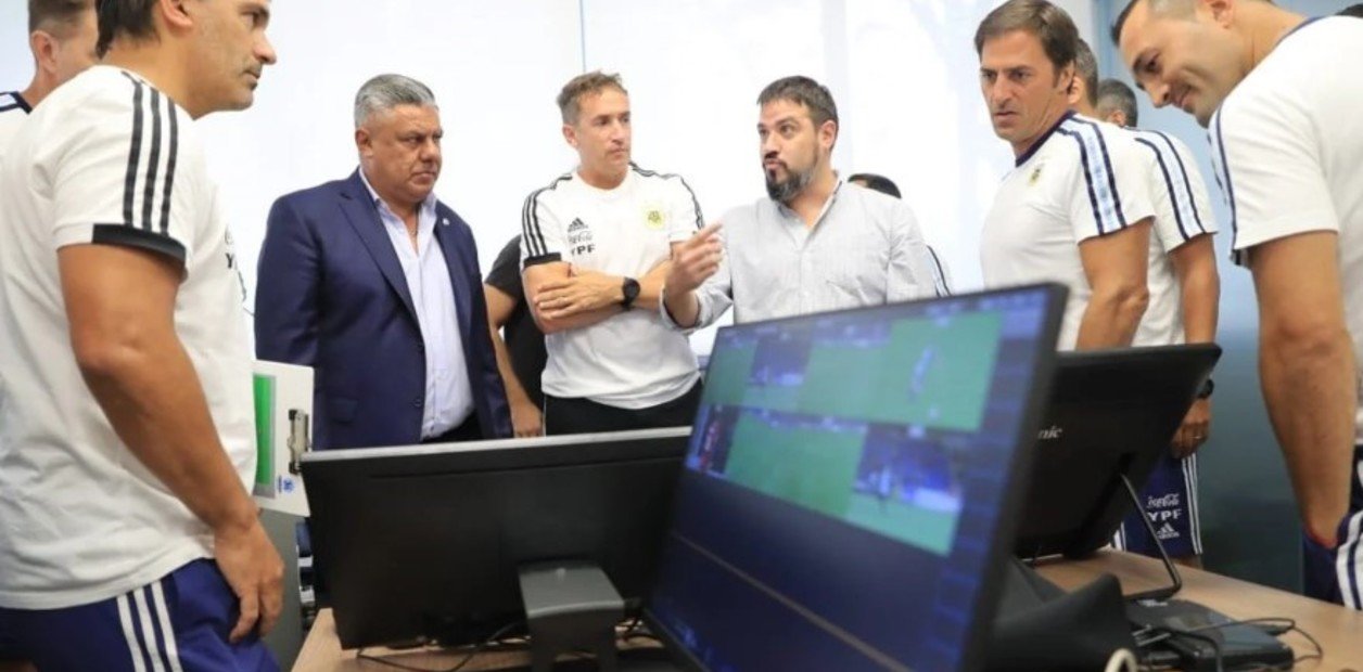 el detrás de escena del pedido de Lanús para cambiar a Beligoy y la promesa de Chiqui Tapia