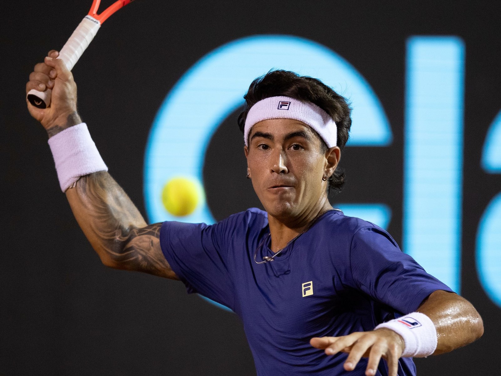 la lluvia frenó a los argentinos y por ahora sólo juega Comesaña, mientras debutan Zverev, Rybakina y Gauff