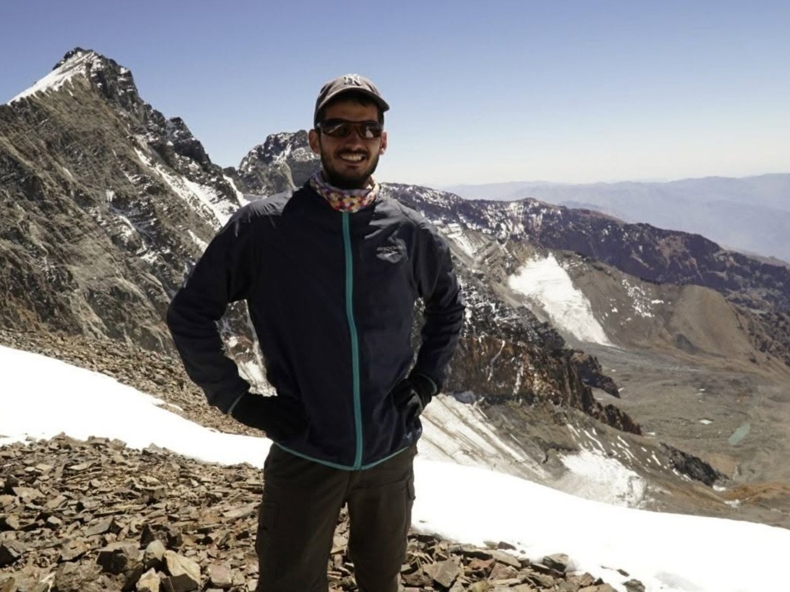 murió un enólogo mendocino y otro montañista argentino resultó herido