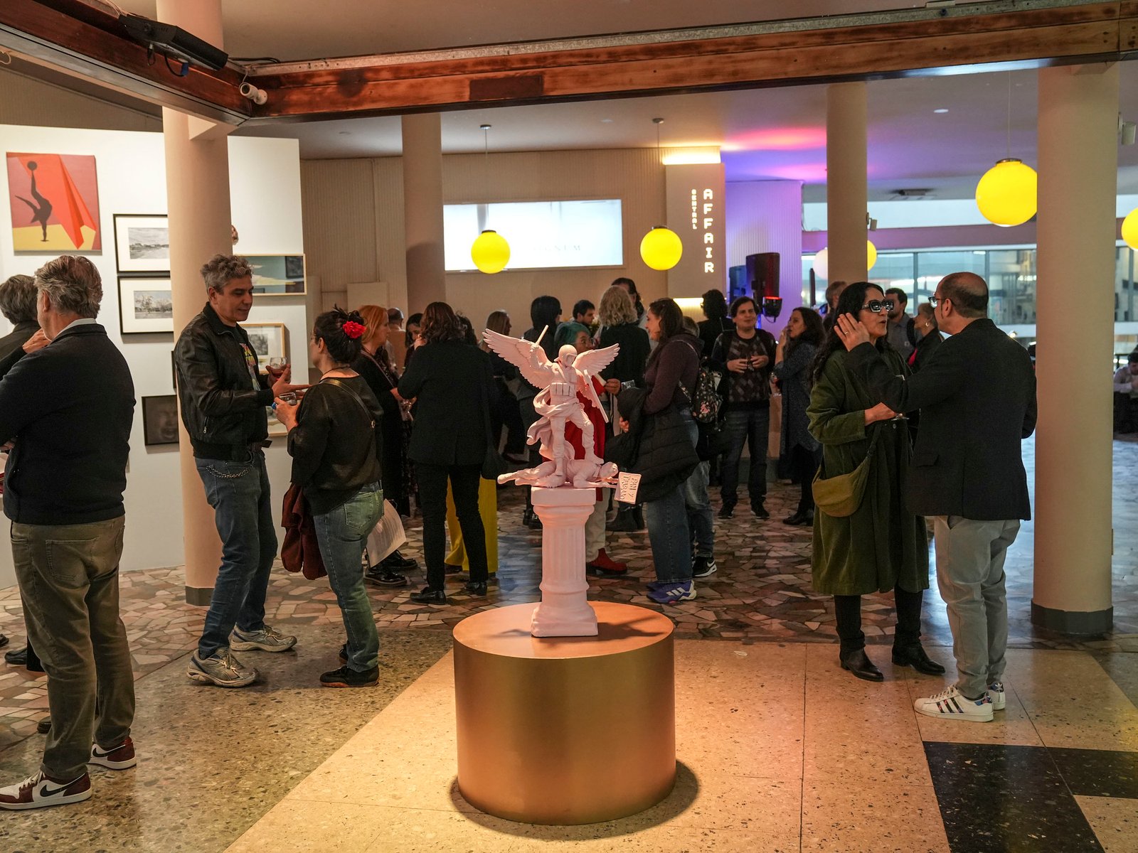 34 galerías transforman las Galerías Larreta en un gran encuentro de arte
