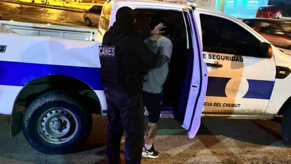 Agredió a su pareja con un cinto y terminó bajo custodia policial