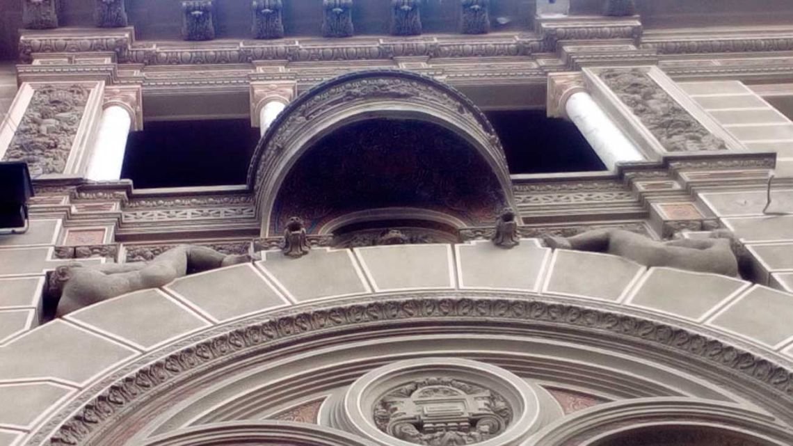 Así es el palacio Lagomarsino: una joya de principios del siglo XX que ahora está a la venta