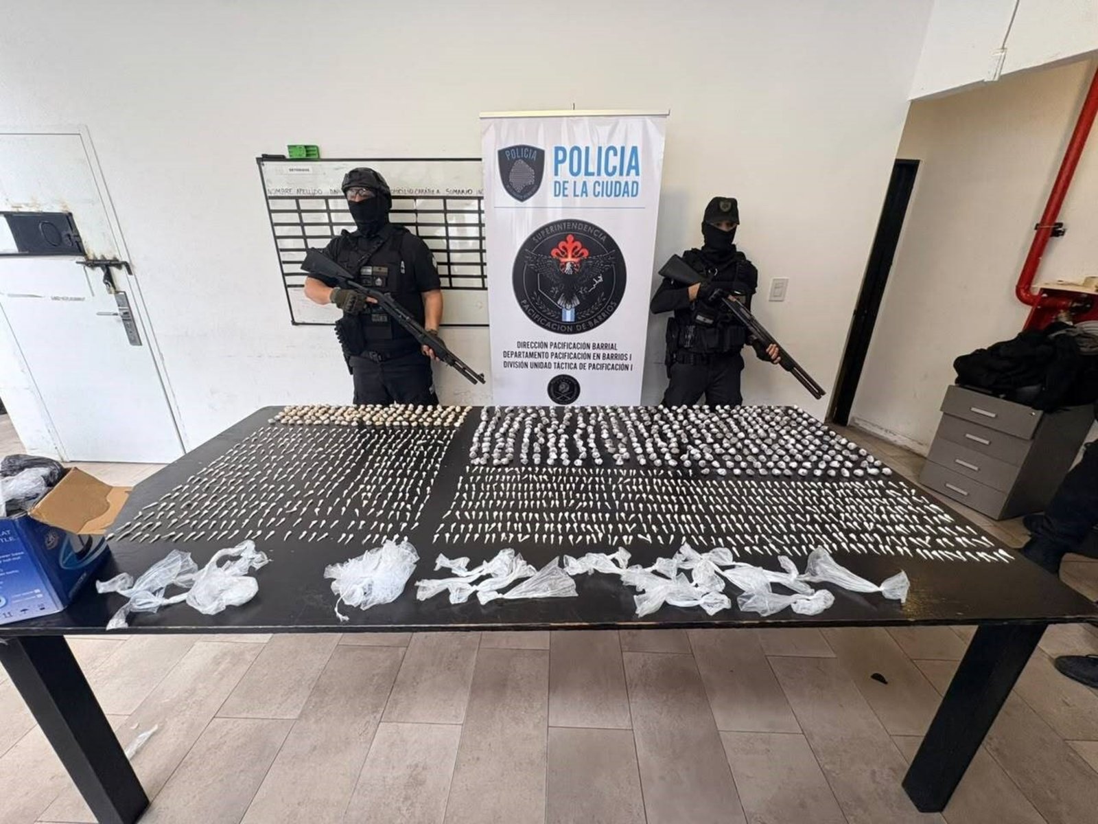 Así fue el operativo en la Villa 31 para capturar a dos narcos que acumulaban un prontuario de 60 delitos