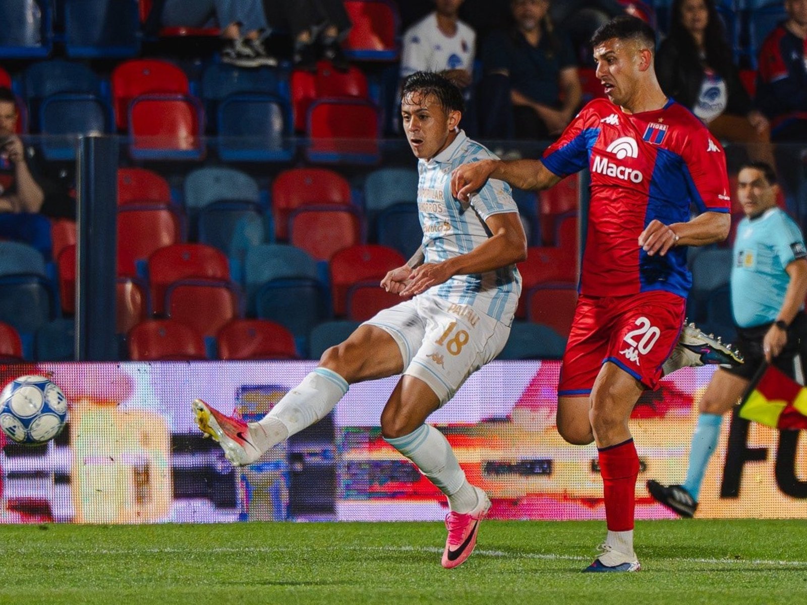 Atlético Tucumán se sacó la mufa, ganó en Victoria y extendió la racha sin triunfos de Tigre, que lleva ocho sin ganar