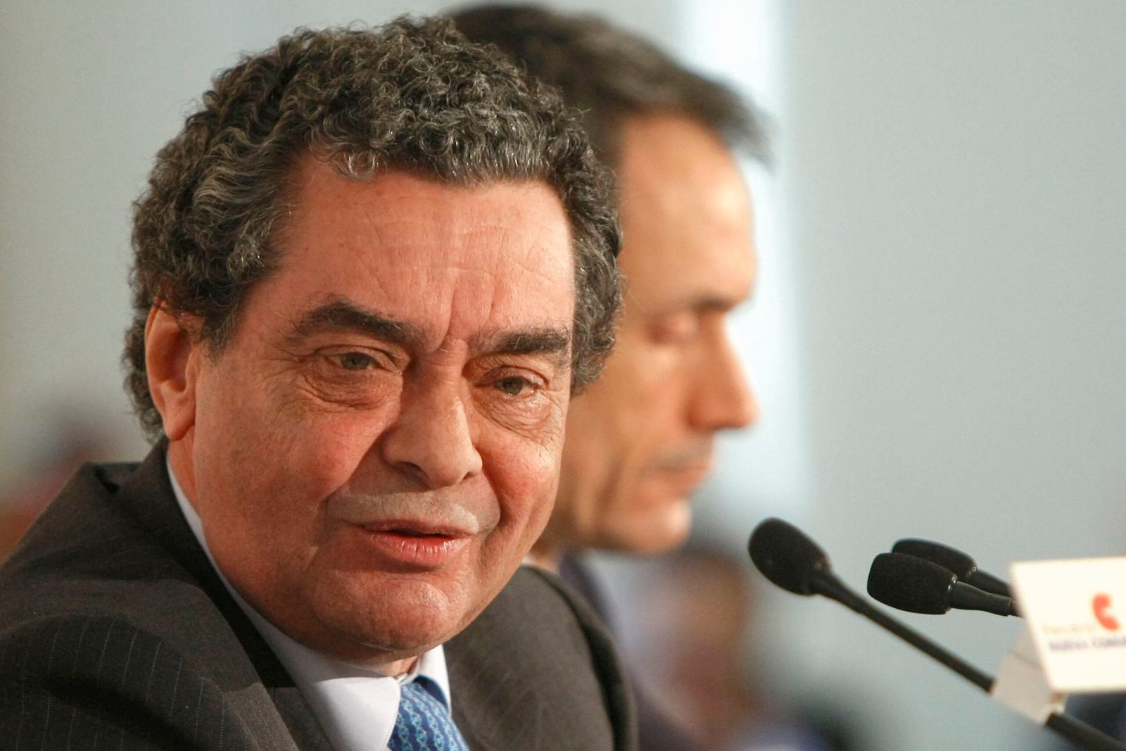 Augusto Delkáder: mucho más que un periodista