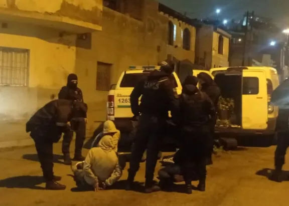 Detienen a cinco hombres en San Martín tras un robo de plantas de cannabis