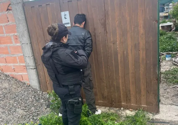 Detuvieron a un hombre tras un tiroteo en el barrio Inta de Trelew