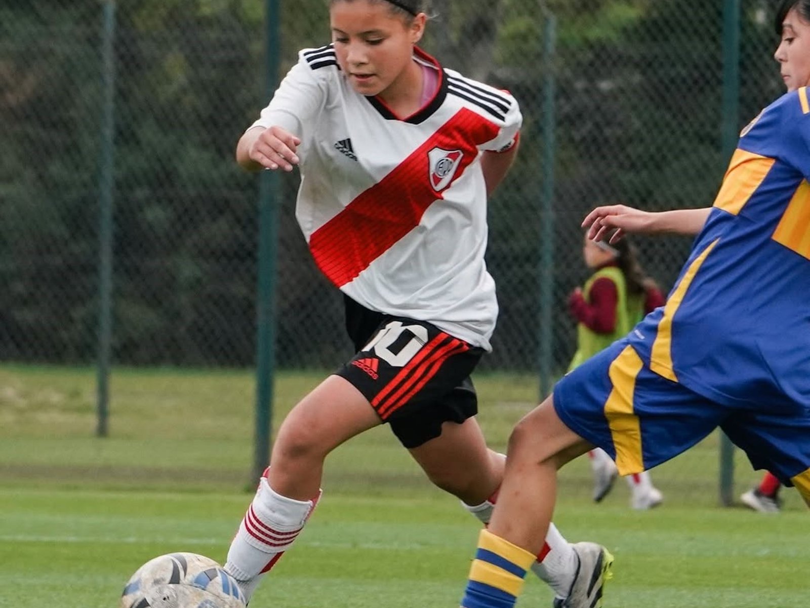El Torneo Formativo Sub-12 de AFA tuvo su primer Superclásico oficial en River Camp